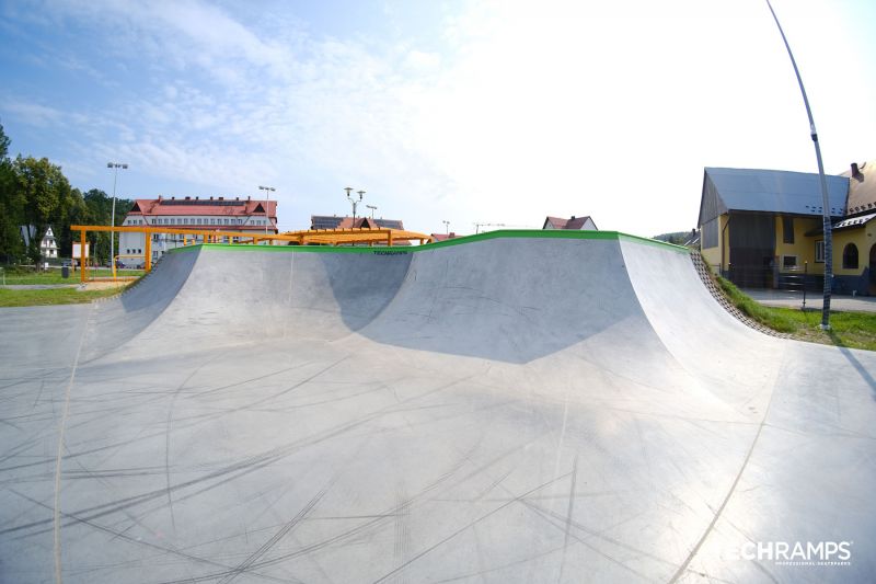 Betónový skatepark - Bystra Podhalansk