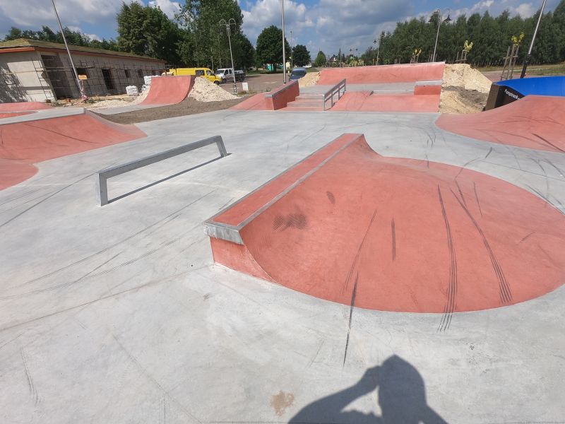 Betónový skatepark - Sławno (Łódzkie)