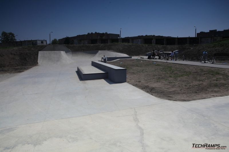 Betonowy skatepark w Opolu