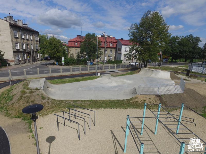 betonowy skatepark w przemyślu - rozbudowa