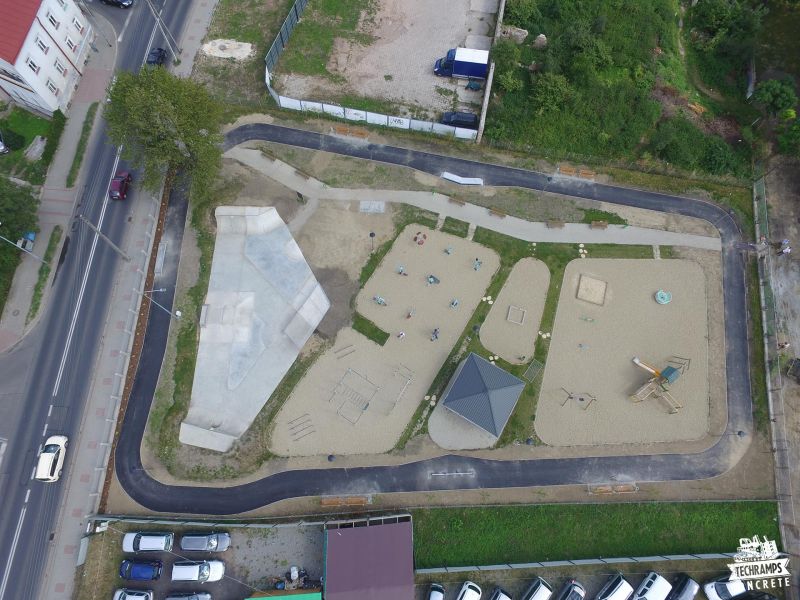 betonowy skatepark w przemyślu - rozbudowa