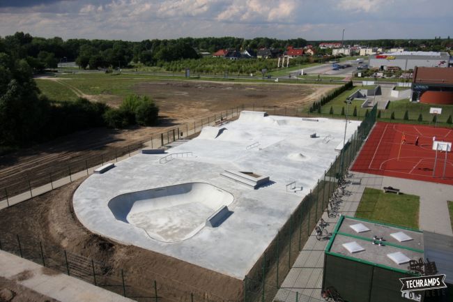 Betonowy skatepark w Wolsztynie