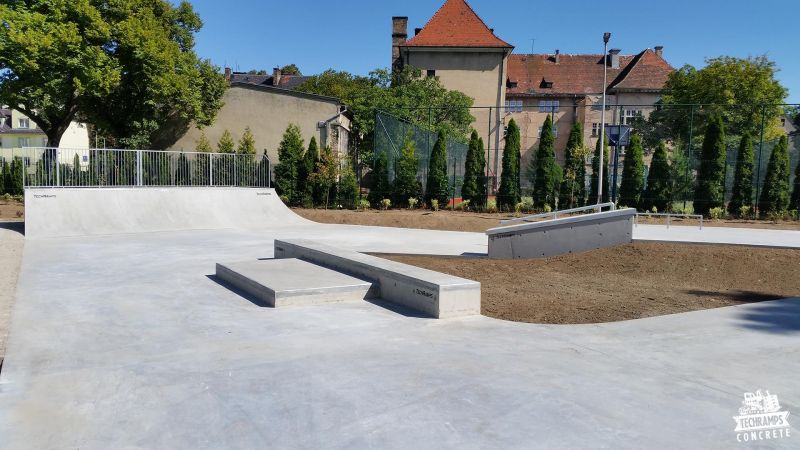 Concrete skatepark Żagań