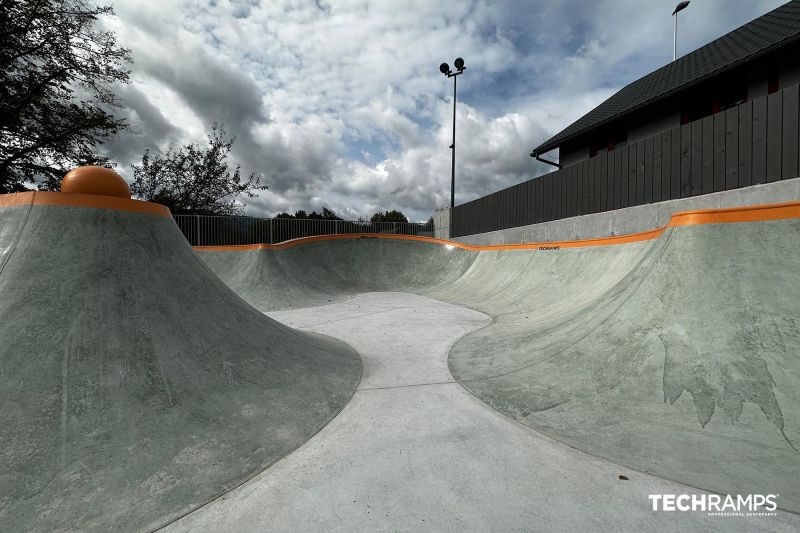 Bowl corner - skatepark Radziechowy 