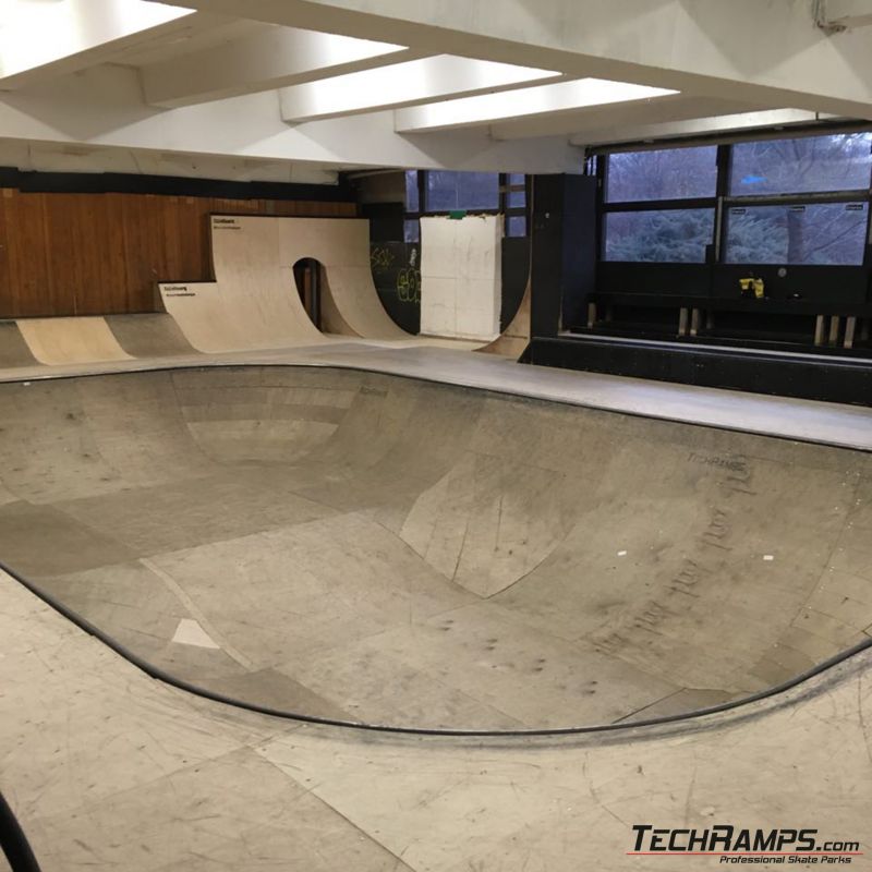 Bowl - skate pool