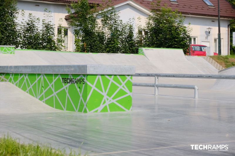 Concrete skatepark - Bystra Podhalansk