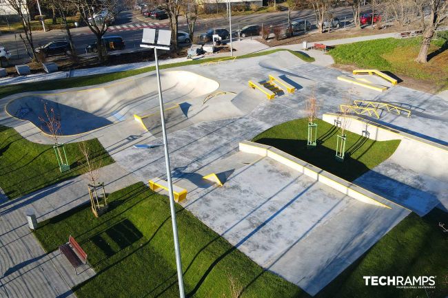 Concrete skatepark - Wrocław ul. Ślężna