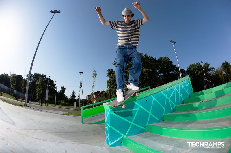 Zielonka - concrete skatepark