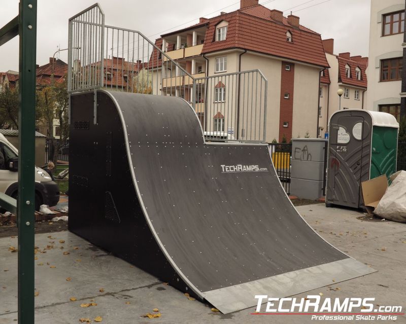 Drewniany skatepark w Toruniu