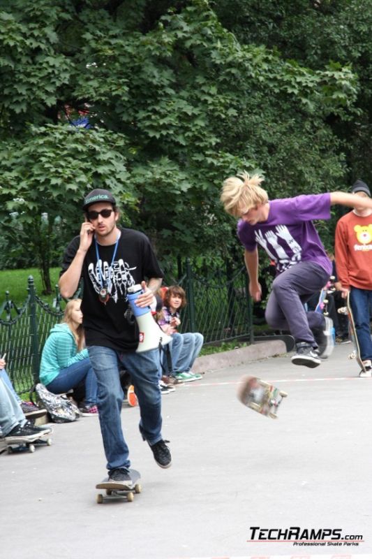 Es Game of SKATE 2010 - Krakow Barbakan