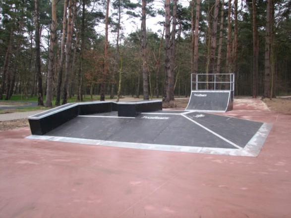 Minirampa - Skatepark w Pobierowie