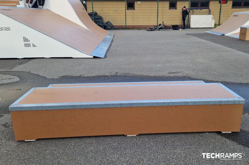 Grindbox - skatepark polietylenowy Techramps 