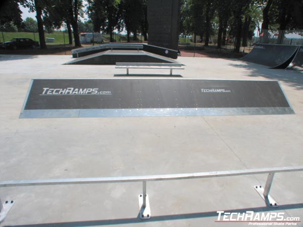 Jawor - skatepark - 13