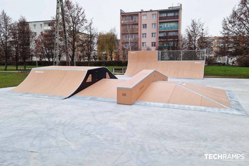 Jumpbox na skateparku w Płońsku 