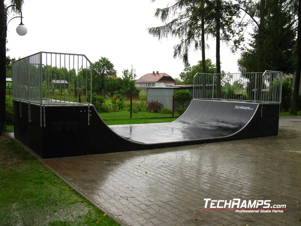 Kłaj skatepark minirampa