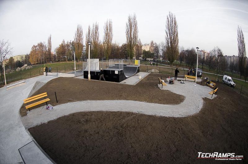 Kraków Mistrzejowice Betonowa Skateplaza