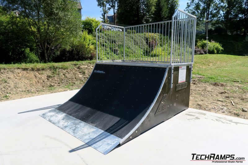 Quarter skatepark i Ustrzyki Dolne