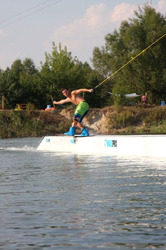 Wakepark Trzciany - Wake Family - Kicker M WakePro