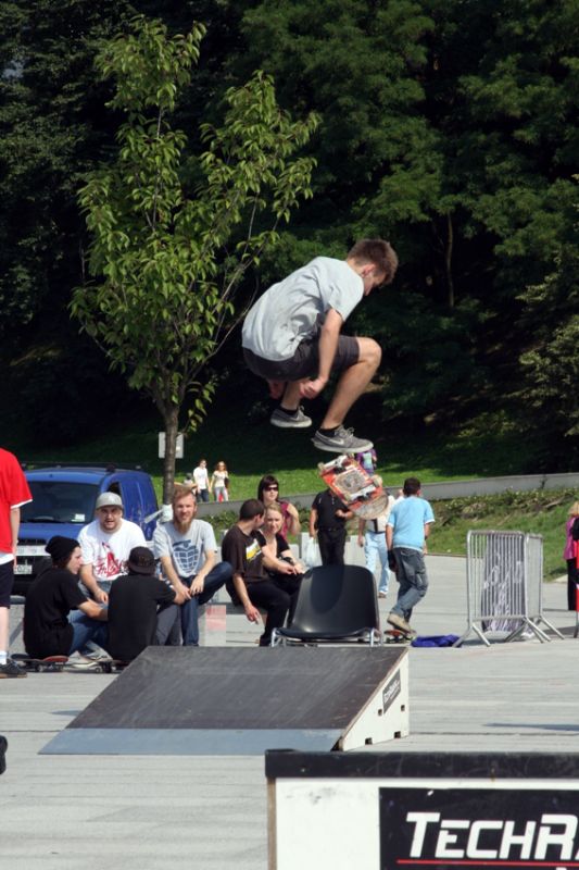 Mini mobile street park na Es game of skate 2011