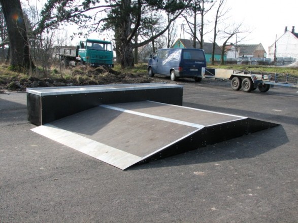 Mini Skatepark w Wierzbniku 1