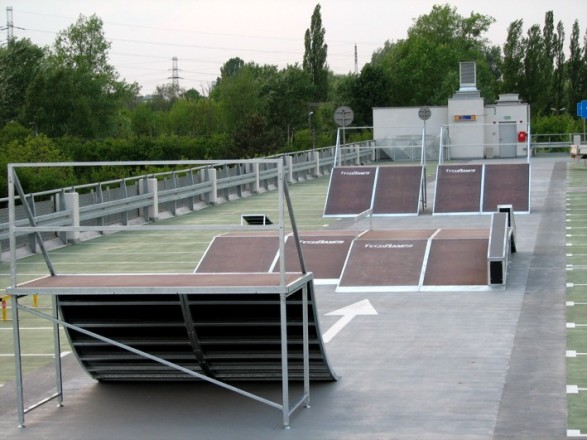 Mobilny skatepark do wypożyczania