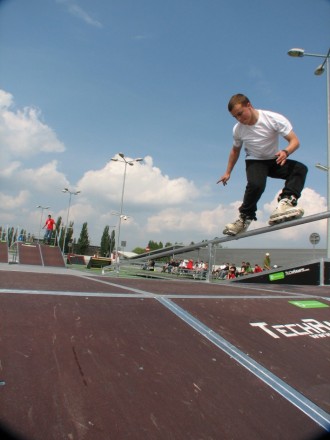 Mobilny skatepark do wypożyczania 15