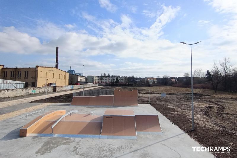 construction of a skatepark 