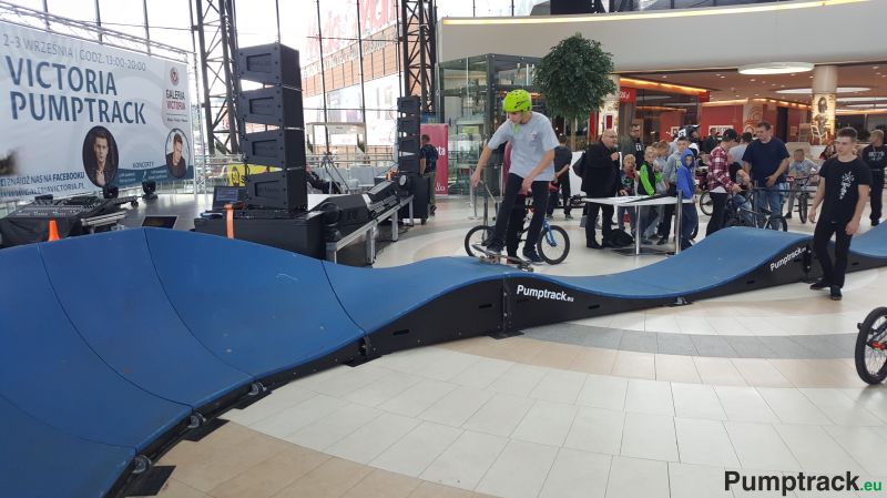 Mobilny pumptrack