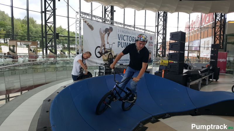 Mobilny pumptrack