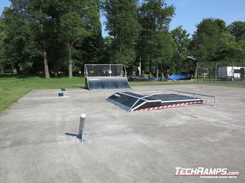 Pole jam na skateparku w Witnicy