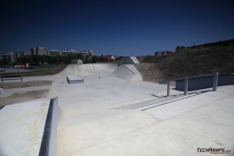 Betonowy skatepark w Opolu