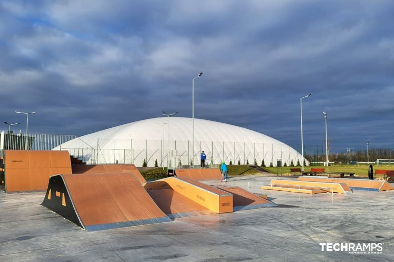 Skatepark przy ul. Kolejowej 2, Ożarów Mazowiecki