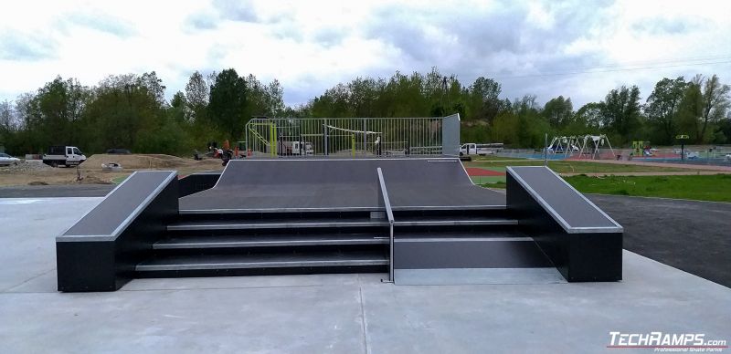 Platforma streetowa - skatepark Międzyrzec Podlaski