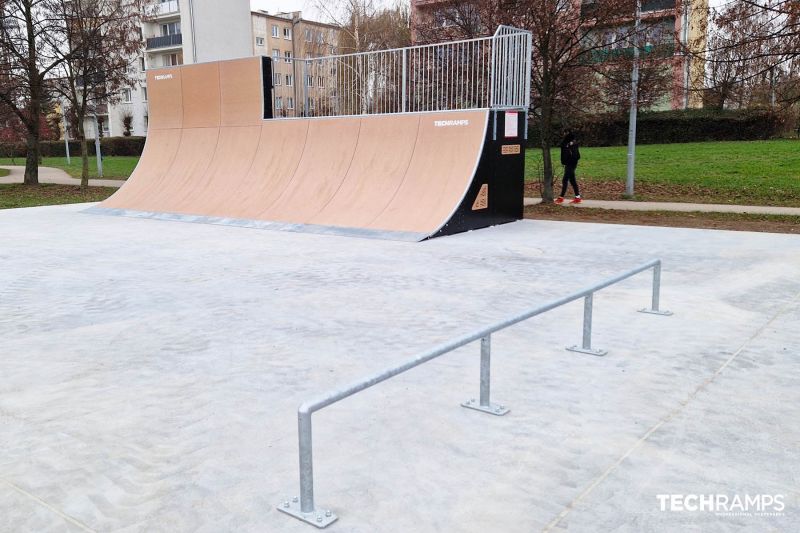 Poręcz prosta - skatepark Płońsk 