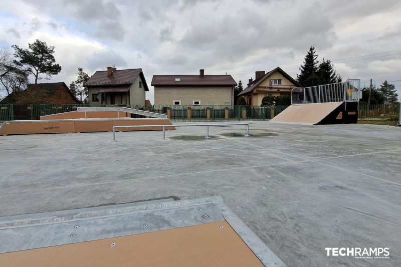 Widok na skatepark w Maciejowicach 