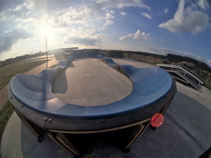 Skatepark i pumptrack w Mierzęcicach