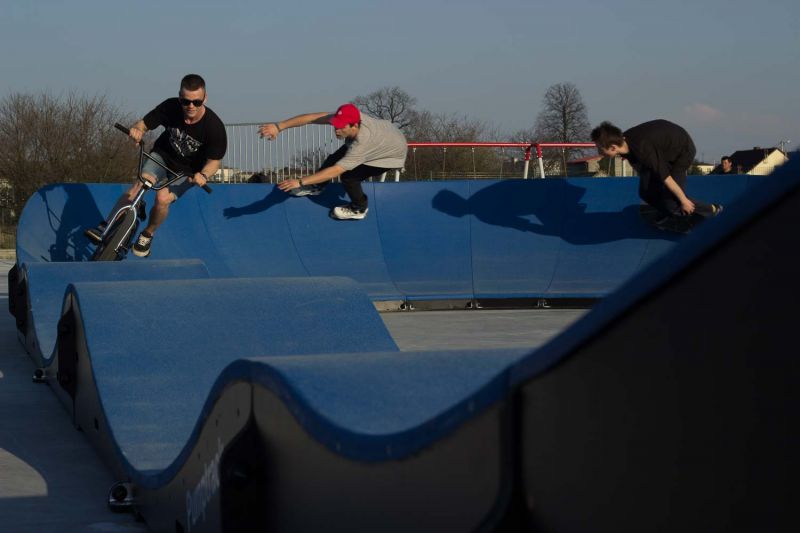 Skatepark i pumptrack w Mierzęcicach