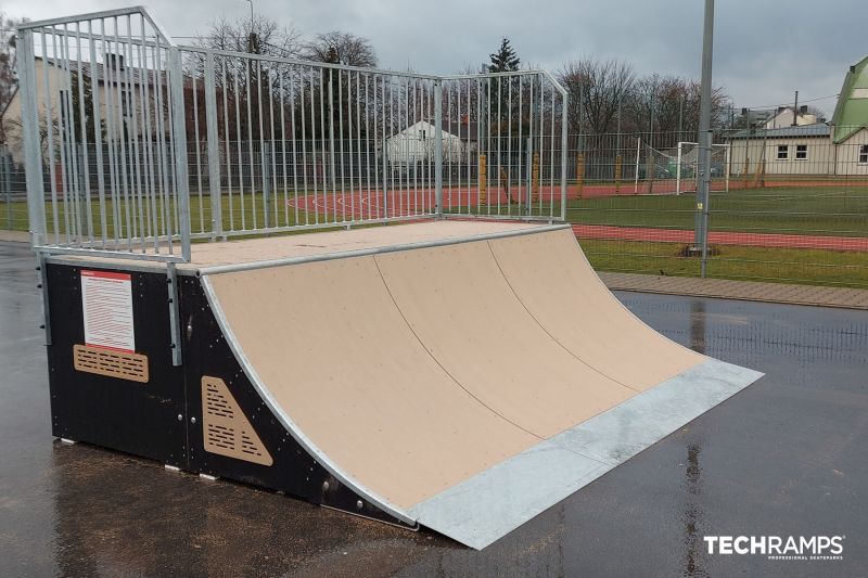 Quarter Pipe - skatepark Sobolew 