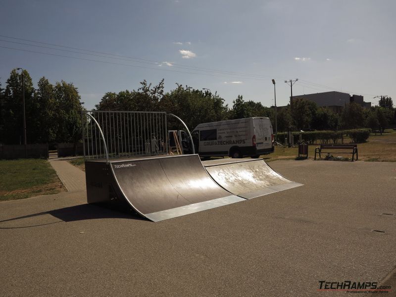 Quarter Pipe - element modułowy skatepark