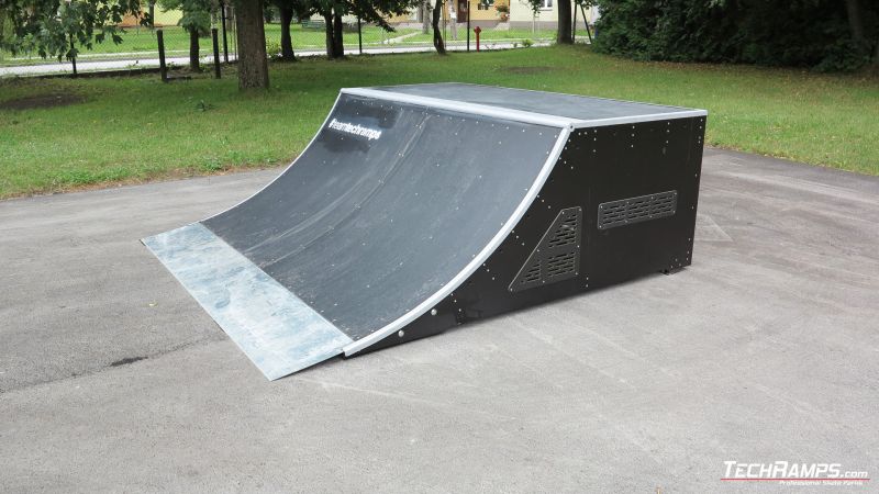 Quarter pipe Techramps