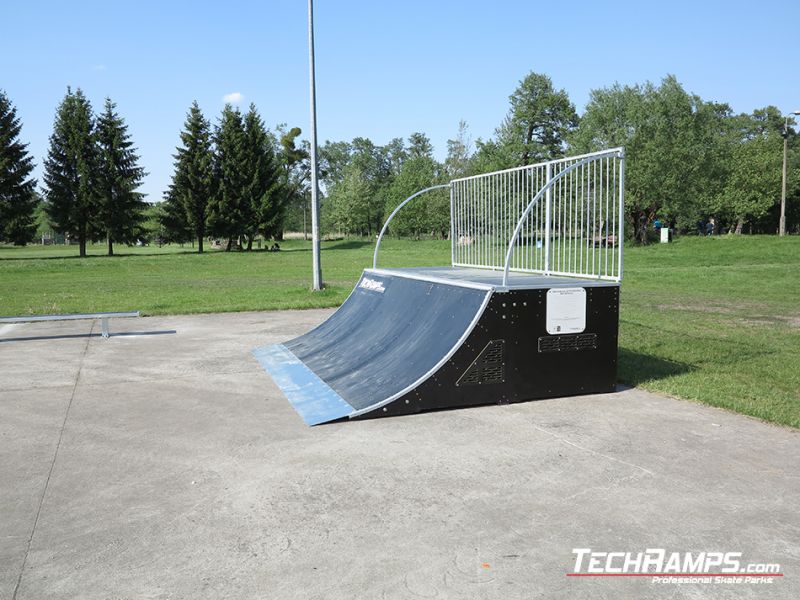 Quarter pipe w Witnickim skateparku