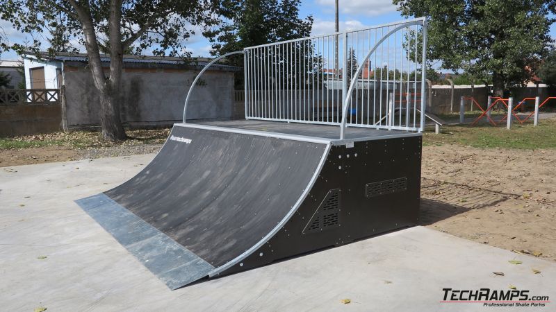 Quarter pipe - Grupa Techramps