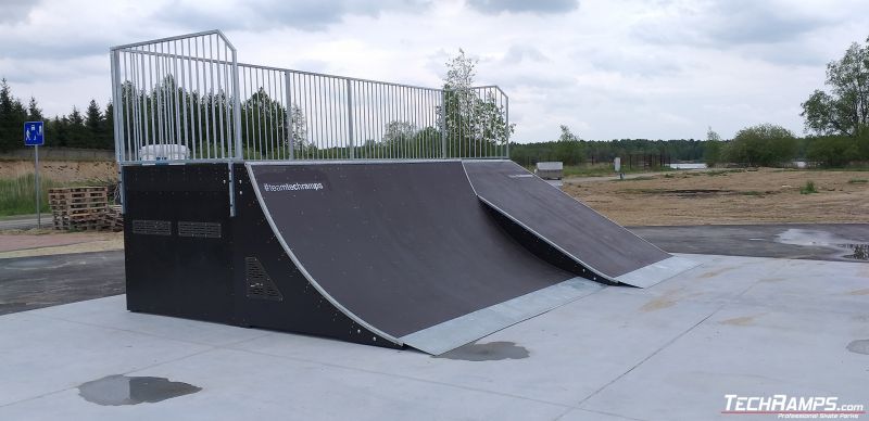 Międzyrzec Podlaski - skatepark modułowy drewniany