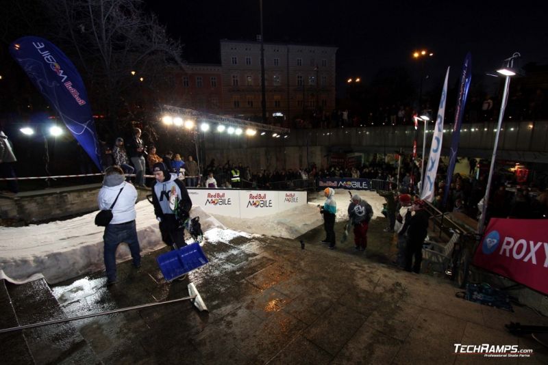 Pokazy Red Bull MOBILE Snowboard Attack