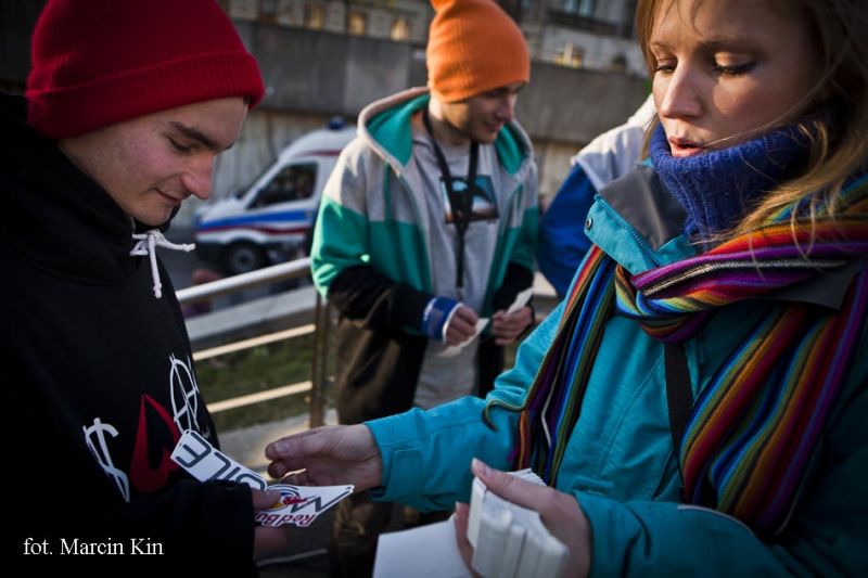 Red Bull MOBILE Snowboard Attack