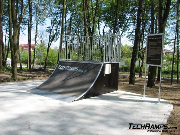 Regulamin skateparku przy Quoterze