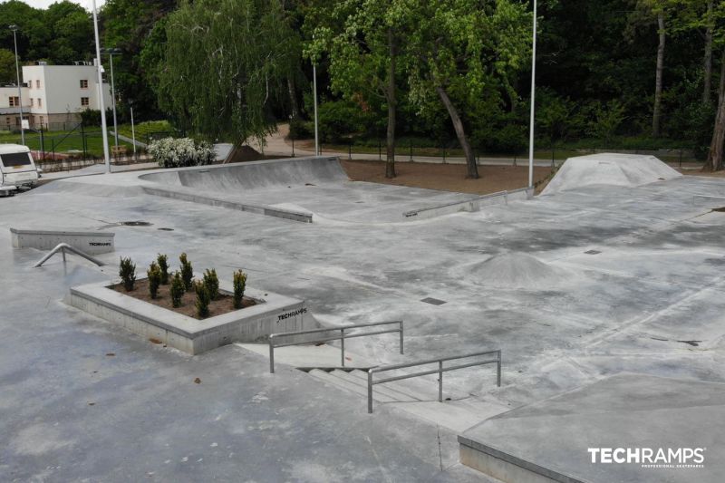 Częścć streetowa - skatepark w Puławach 