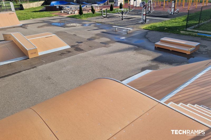 polyethylene skatepark 