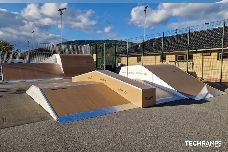 polyetylénový skatepark 