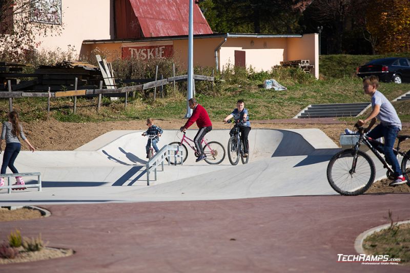 skatepark betonowy